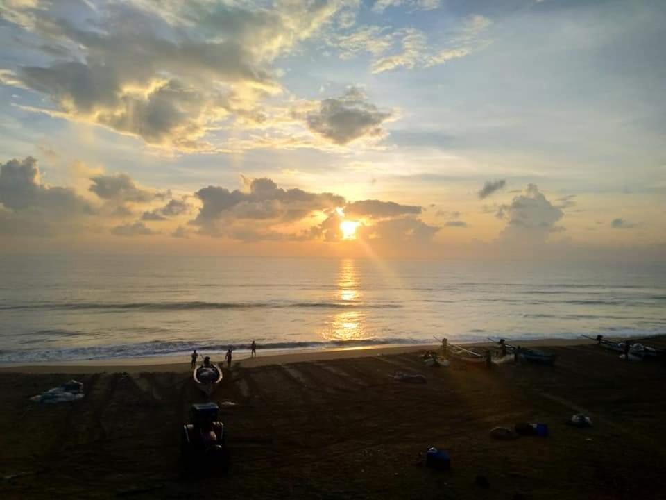 Flipflops Beach Shack Mahabalipuram Ngoại thất bức ảnh